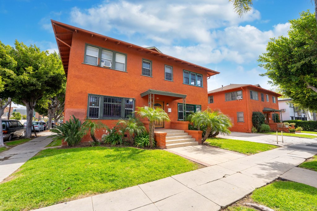 Invest in LA’s Vibrant Koreatown: Why a 4-Plex at 204 S Serrano Avenue Appeals to Hawaii&nbsp;Investors