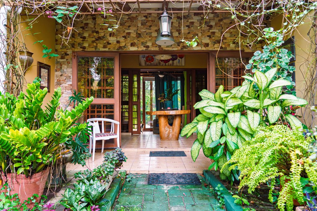 Retiring in Paradise: Your Guide to Buying a Home, Securing Residency, and Earning Citizenship in&nbsp;Panama